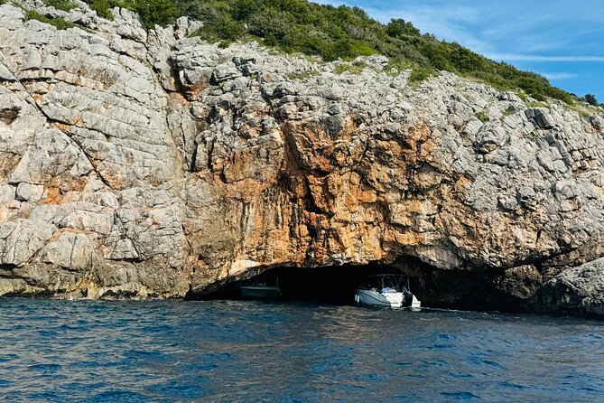 3 Hours Private Blue Cave Adventure (Free Drinks) - What the private boat adds