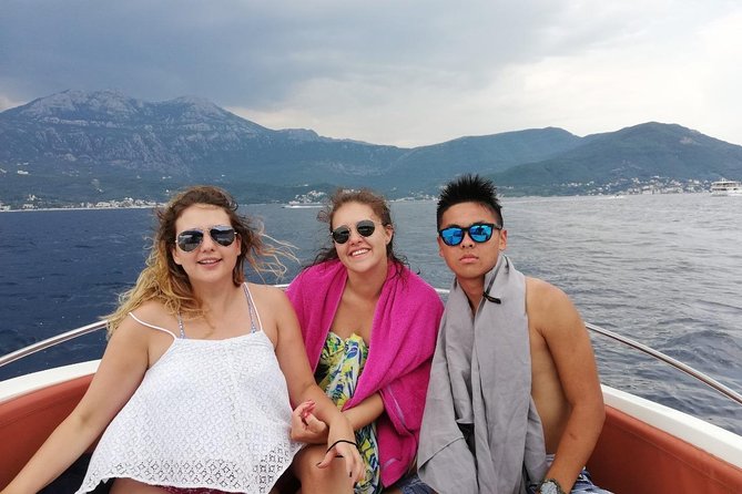 4h Private Tour: Explore Kotor bay & enjoy in Blue Cave and Beach - Swimming in the Blue Cave