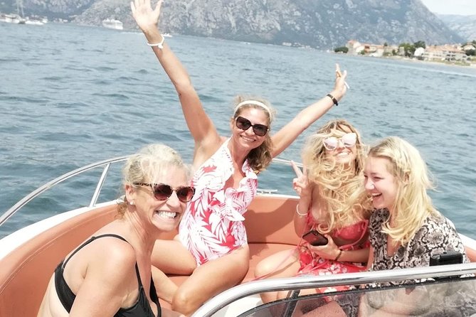 4h Private Tour: Explore Kotor bay & enjoy in Blue Cave and Beach - Boat comforts and what you should bring
