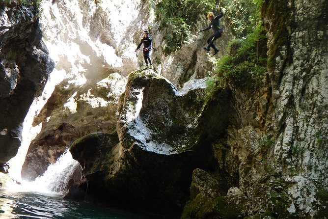 Canyoning in Nevidio Canyon - Four hours of water, jumps, and rock