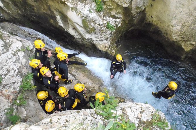 Canyoning in Nevidio Canyon - A useful start at Jatak restaurant