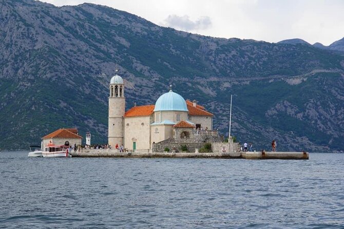 Enjoy Private Transfers by Car or Van from Tivat Airport to Kotor or Budva - The ride to Budva: direct access to the resort coast