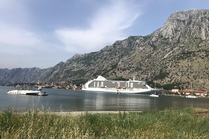 Enjoy Private Transfers by Car or Van from Tivat Airport to Kotor or Budva - Why punctuality matters more than sightseeing talk