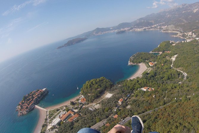 Exclusive Paragliding Montenegro - What happens at Bečići Beach