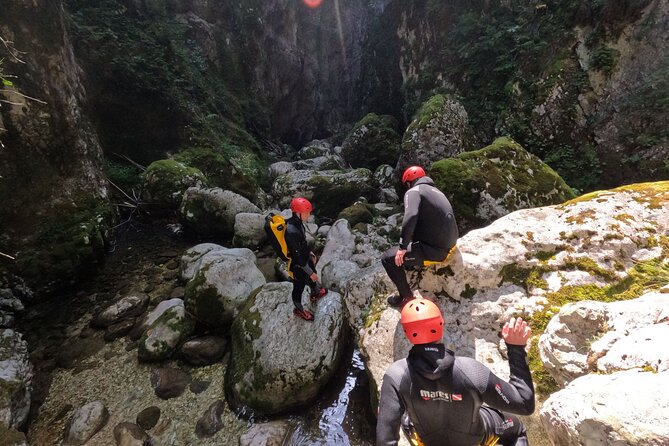 Explore the Thrills of Nevidio Canyon: 4 hour Canyoning Adventure - Why the narrow canyon feels special