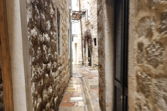 Food, wine and the best private walking tour of Kotor - A one-hour meal built around Kotor Bay flavors