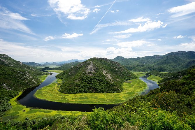 Gastronomy and Sightseeing in Montenegro - Lake Skadar & Cetinje Private Tour - Wine and family tradition in Rvaši