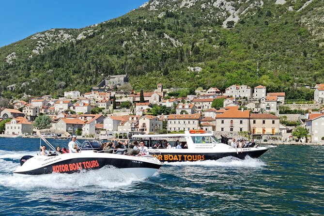 Group Perast & Lady of the Rock tour- 1h30min duration - The timing matters more than the distance