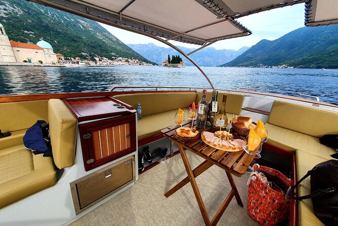 Kotor Sightseeing Exclusive 4-Hour Private Boat Tour up to 12 ppl - A stroll through Perast before returning to Kotor