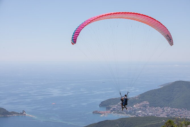 Paragliding in Budva with Certified Pilot (Free Pick-Up Included) - A Certified Pilot and a Clear Safety Briefing