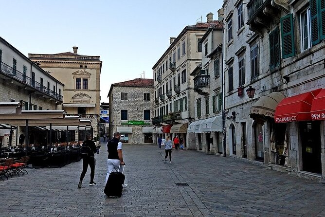 Private Kotor Old Town Walking Tour - What the guides add to the hour