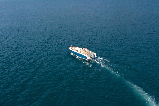 Private Lux 3.5h Speedboat Our Lady of the Rock and Blue Cave - The 30-minute cruise across the Bay of Kotor