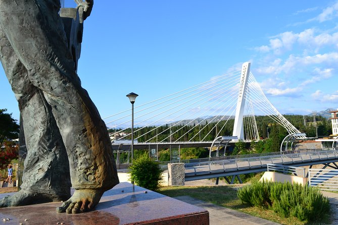 Private Podgorica City Walking Tour - The Vysotsky monument and the second river crossing