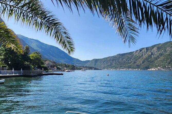 Private tour Perast and Our Lady of the Rocks 1.5h - The return ride completes the 90-minute route