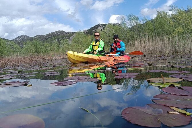 Skadar Lake on kayaks Experience with Spectacular Views - A long paddle with a useful break
