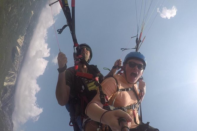 Tandem paragliding in Budva /All-inclusive - Pilots Who Explain Before They Fly