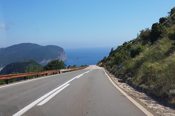 Transfer from Podgorica Airport and city to Tivat - Leaving Podgorica from an agreed city pickup